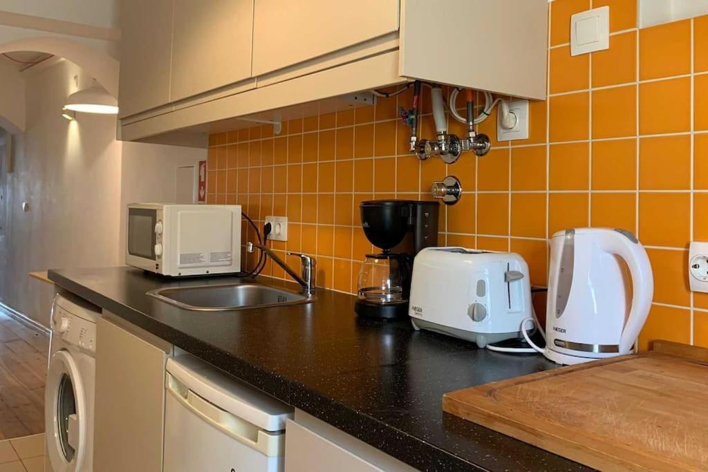 Two Bedroom Apt In Historic Location! Close To The River Lisboa Dış mekan fotoğraf